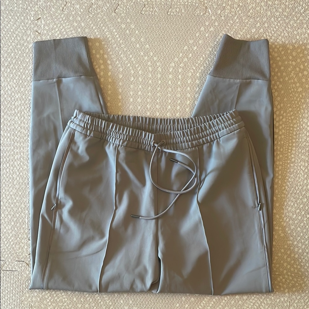 Athleta Endeavor Jogger